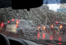 Vreme instabilă până sâmbătă seara: ploi torențiale și vânt puternic în mai multe regiuni